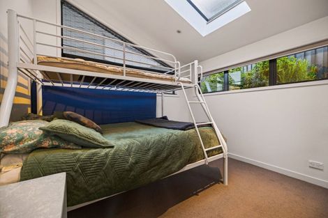 Photo of property in 2 Quartz Rise, Queenstown, 9300
