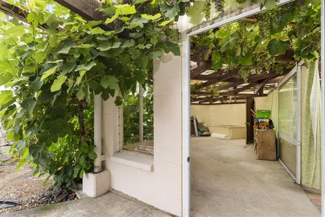 Photo of property in 3 Aries Place, Kawaha Point, Rotorua, 3010