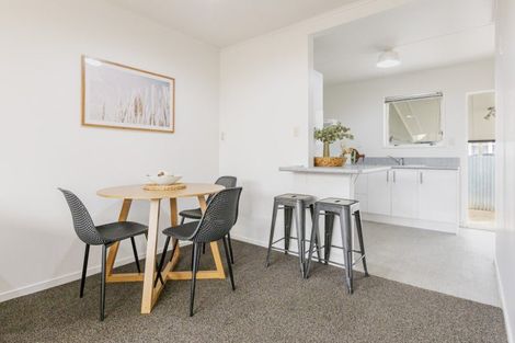 Photo of property in 94 Wynyard Crescent, Tamatea, Napier, 4112