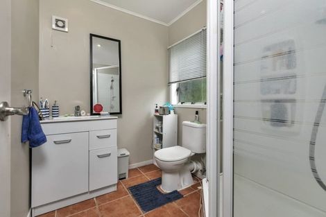Photo of property in 10 Beeche Place, Birkdale, Auckland, 0626