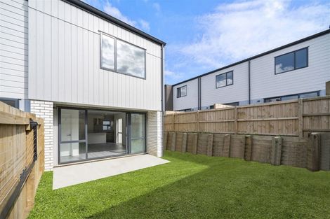 Photo of property in 19 Clay Works Lane, New Lynn, 0600