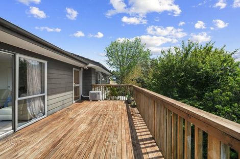 Photo of property in 6 Theban Place, Totara Vale, Auckland, 0629