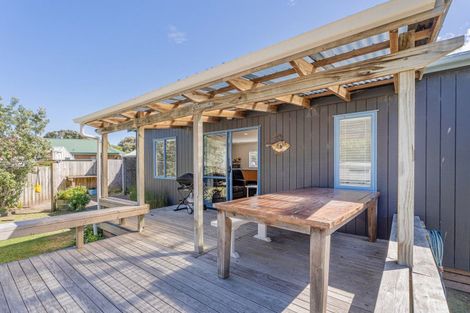 Photo of property in 113 Manuka Place, Matarangi, Whitianga, 3592