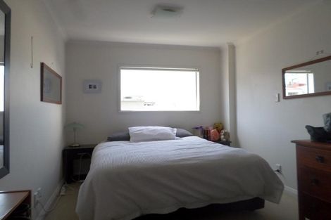 Photo of property in Monvie Apartments, 304/15 Holland Street, Te Aro, Wellington, 6011