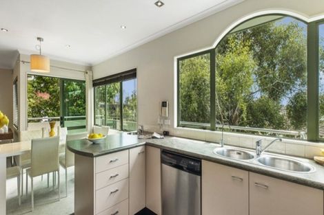 Photo of property in 28a Felgrove Street, Glendene, Auckland, 0602