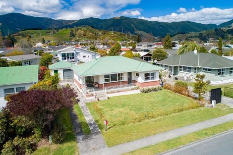 Photo of property in 13 Marlowe Street, Stoke, Nelson, 7011