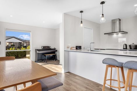 Photo of property in 66 Stationmasters Way, Prebbleton, 7604