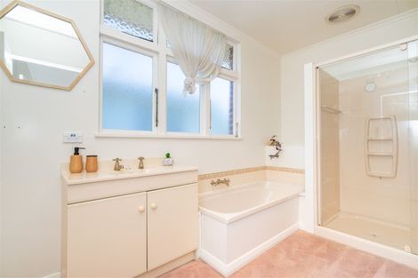 Photo of property in 62 Royal Crescent, Saint Kilda, Dunedin, 9012