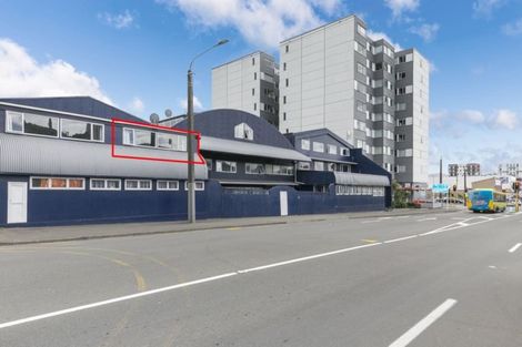 Photo of property in 2/5 Hopper Street, Mount Cook, Wellington, 6011