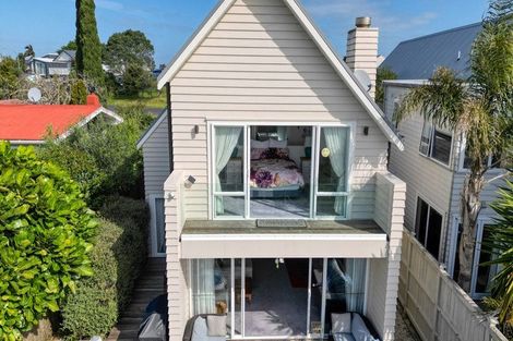 Photo of property in 7a Torkar Road, Clarks Beach, 2122