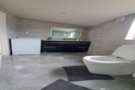 Photo of property in 73 Oakdale Road, Mount Roskill, Auckland, 1041