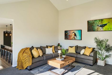 Photo of property in 28 Margaret Shields Avenue, Aotea, Porirua, 5024