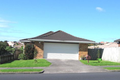 Photo of property in 1/144 Whitford Road, Somerville, Auckland, 2014