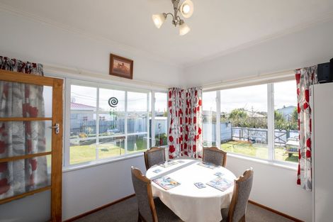 Photo of property in 86 Broadway, Stratford, 4332