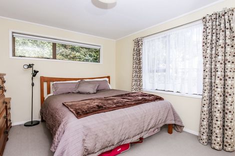 Photo of property in 10 Rena Place, West Harbour, Auckland, 0618
