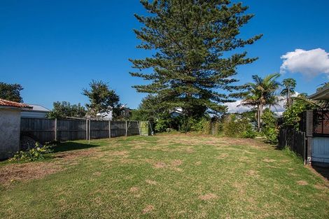 Photo of property in 120 West End Road, Westmere, Auckland, 1022