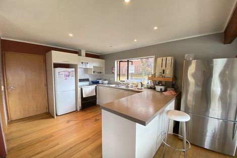 Photo of property in 8 Avalon Crescent, Fernhill, Queenstown, 9300