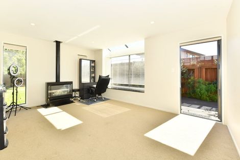 Photo of property in 3b Dickson Crescent, Hornby, Christchurch, 8042