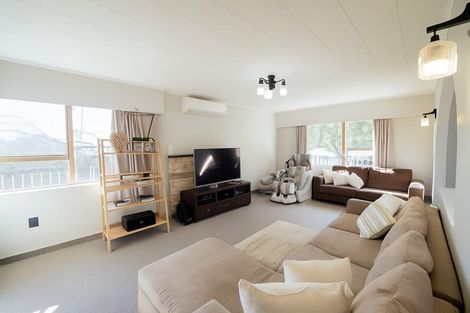 Photo of property in 243 Flaxmere Avenue, Flaxmere, Hastings, 4120