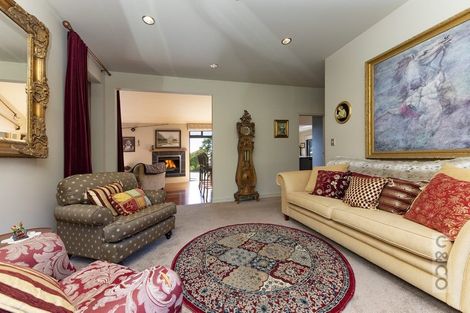 Photo of property in 1 Hawkes Access Road, Waitoki, Silverdale, 0994