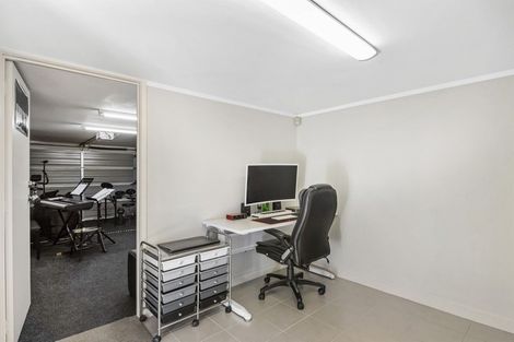 Photo of property in 1/20 Coroglen Avenue, Birkenhead, Auckland, 0626