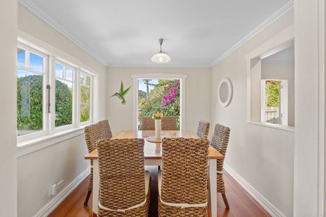 Photo of property in 42 Mountain Road, Henderson Valley, Auckland, 0612