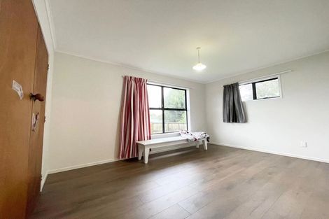 Photo of property in 122 Triangle Road, Massey, Auckland, 0614
