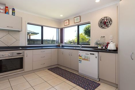 Photo of property in 7 Frame Place, Owhata, Rotorua, 3010
