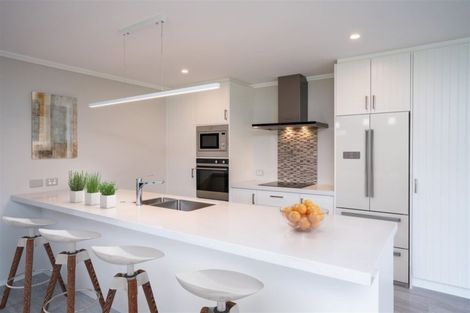 Photo of property in 12 Park Rise, Campbells Bay, Auckland, 0630