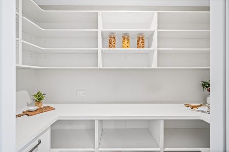 Photo of property in 16 Forge Close, Halswell, Christchurch, 8025