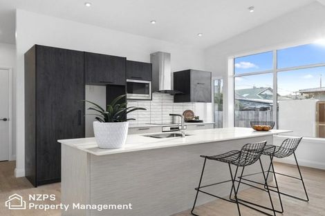 Photo of property in 5 West Avenue, Saint Clair, Dunedin, 9012