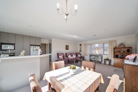 Photo of property in 16a Milmoe Street, Hawera, 4610