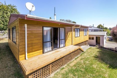 Photo of property in 2/77 Te Hatepe Avenue, Taupo, 3330