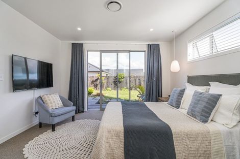 Photo of property in 7 Awatea Drive, Whitianga, 3510