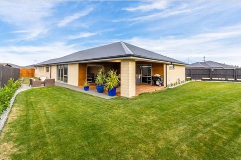 Photo of property in 50 Burnham School Road, Rolleston, 7614