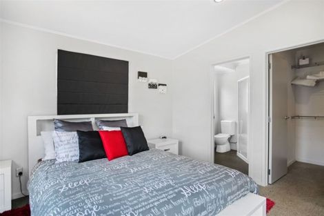 Photo of property in 80 Seaforth Road, Waihi Beach, 3611