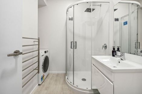 Photo of property in 8 Atkinson Street, Newlands, Wellington, 6037