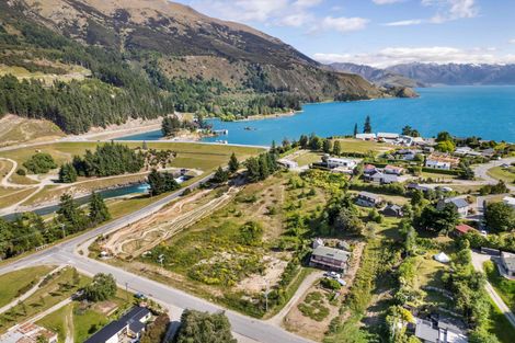 Photo of property in 17 Parry Crescent, Lake Hawea, 9382