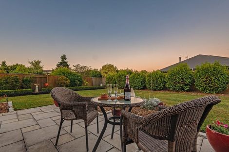 Photo of property in 20 Chestnut Close, Kelvin Grove, Palmerston North, 4414