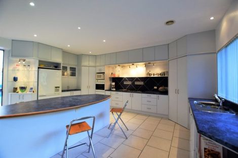 Photo of property in 4 Burgundy Park Avenue, Henderson, Auckland, 0612