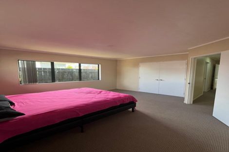 Photo of property in 243a Hill Road, The Gardens, Auckland, 2105