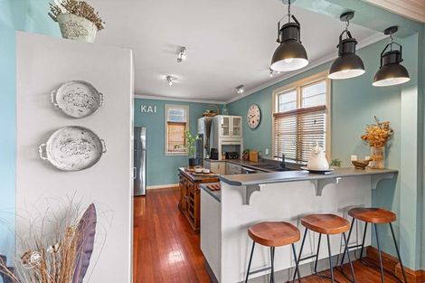 Photo of property in 16 Avon Street, Rongotea, 4476