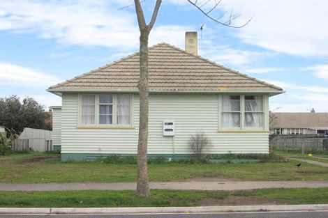 Photo of property in 11 Kenney Crescent, Fairfield, Hamilton, 3214