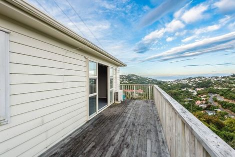 Photo of property in 41 Chartwell Drive, Crofton Downs, Wellington, 6035