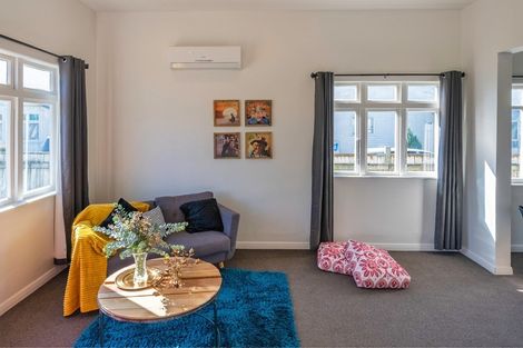 Photo of property in 40 Weraroa Road, Levin, 5510