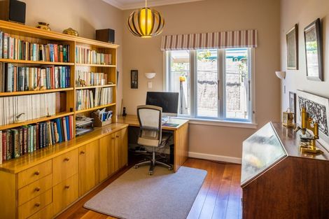 Photo of property in 107-109 Muritai Road, Eastbourne, Lower Hutt, 5013