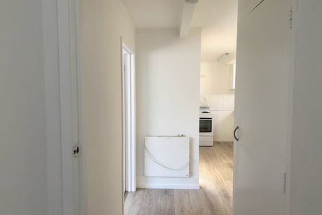 Photo of property in 12 Bryers Place, Bayview, Auckland, 0629