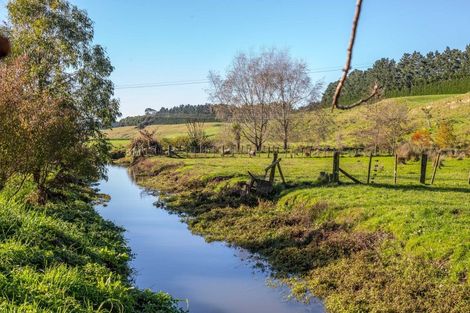 Photo of property in 595 Wards Line, Morison Bush, Greytown, 5794