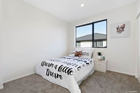 Photo of property in 16 Mantra Road, Massey, Auckland, 0614