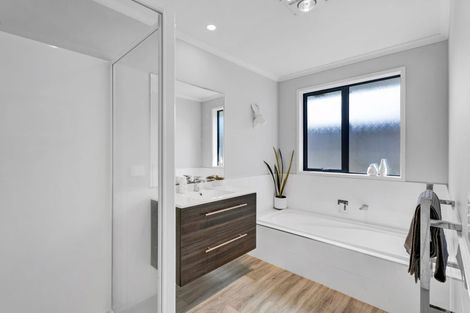 Photo of property in 60 Magnolia Drive, Westown, New Plymouth, 4310